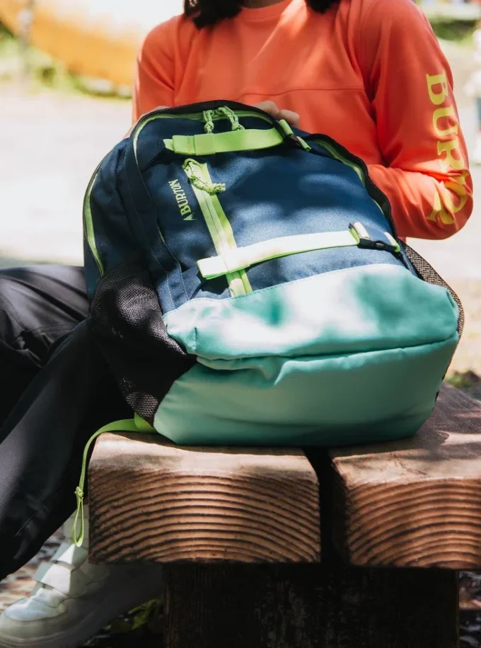 キッズ バートン デイハイカー 20L バックパック