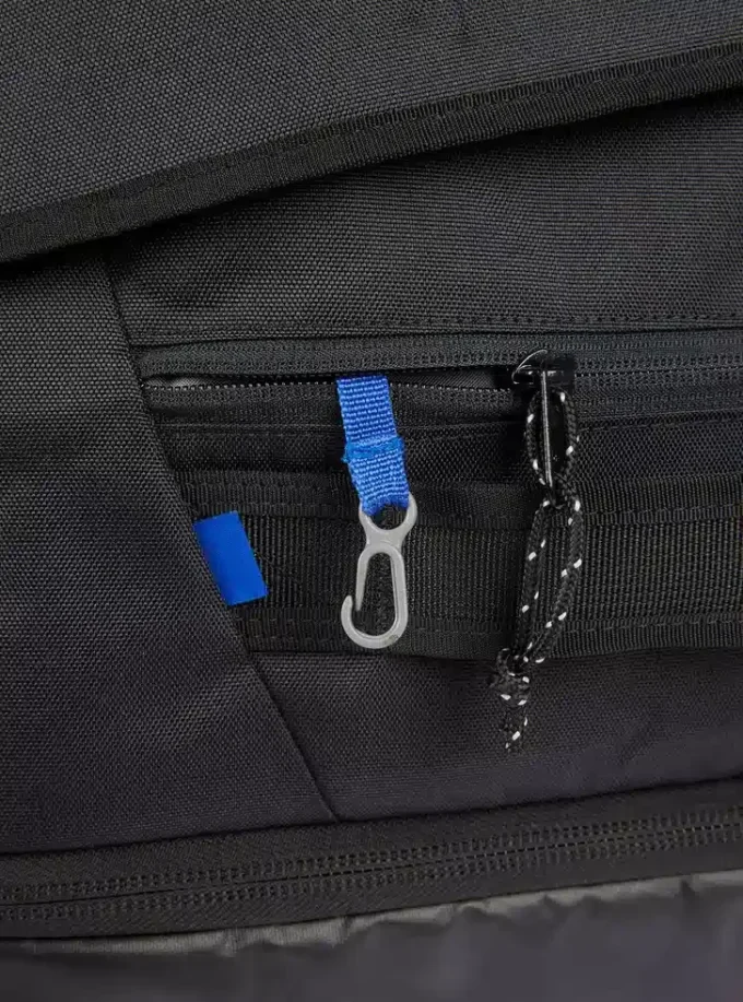 バートン ギグ 70L ダッフルバッグ