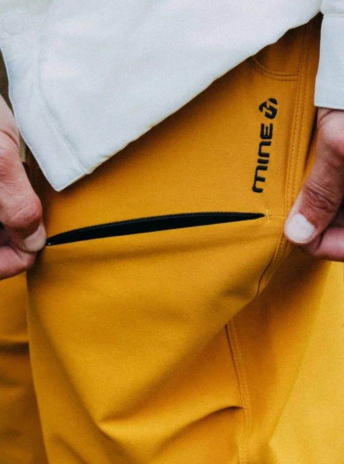 Burton MINE77 ストリートウェアパンツ